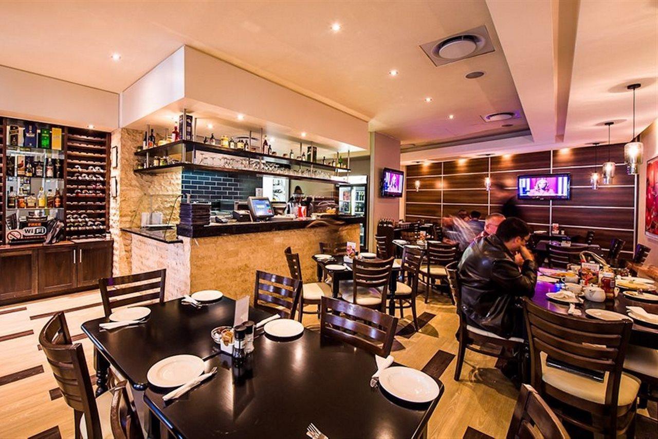 Genesis All-Suite Hotel Johannesburg Exterior photo