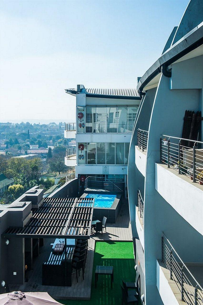Genesis All-Suite Hotel Johannesburg Exterior photo